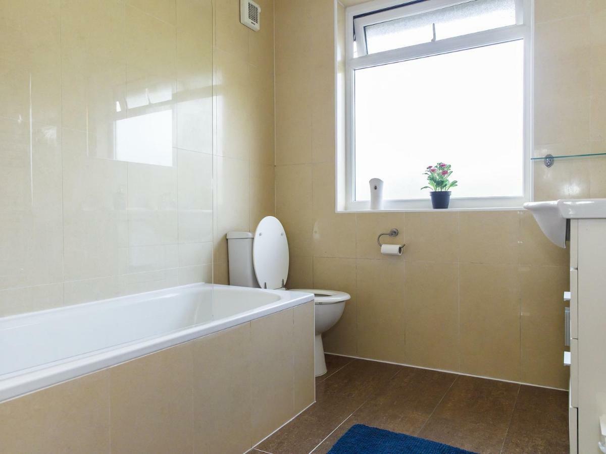 Mandeville Rooms Northolt  Ruang foto